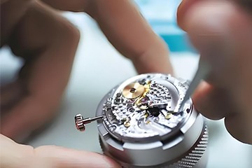 卡地亚手表配表带