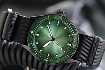 更换卡地亚原装表带